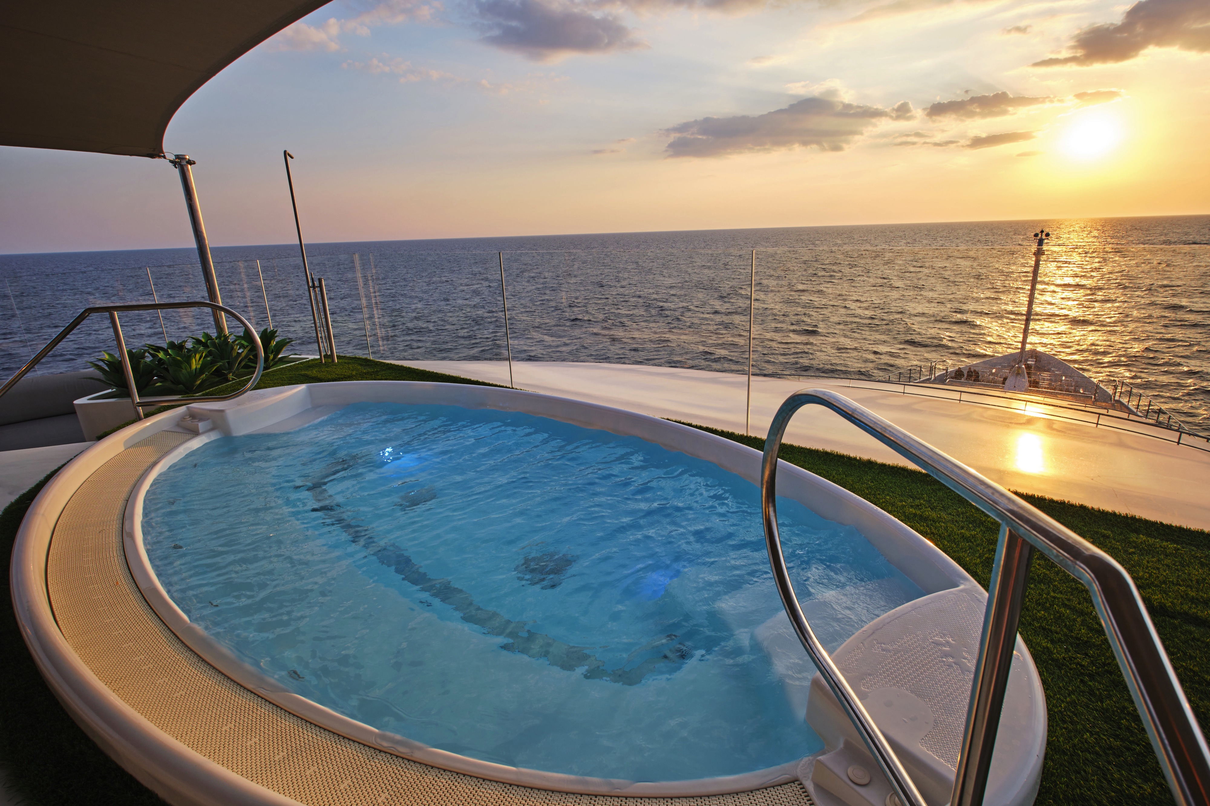 Emerald Sakara - Spa Pool